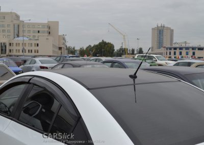 Черная глянцевая крыша — Chevrolet Cruze