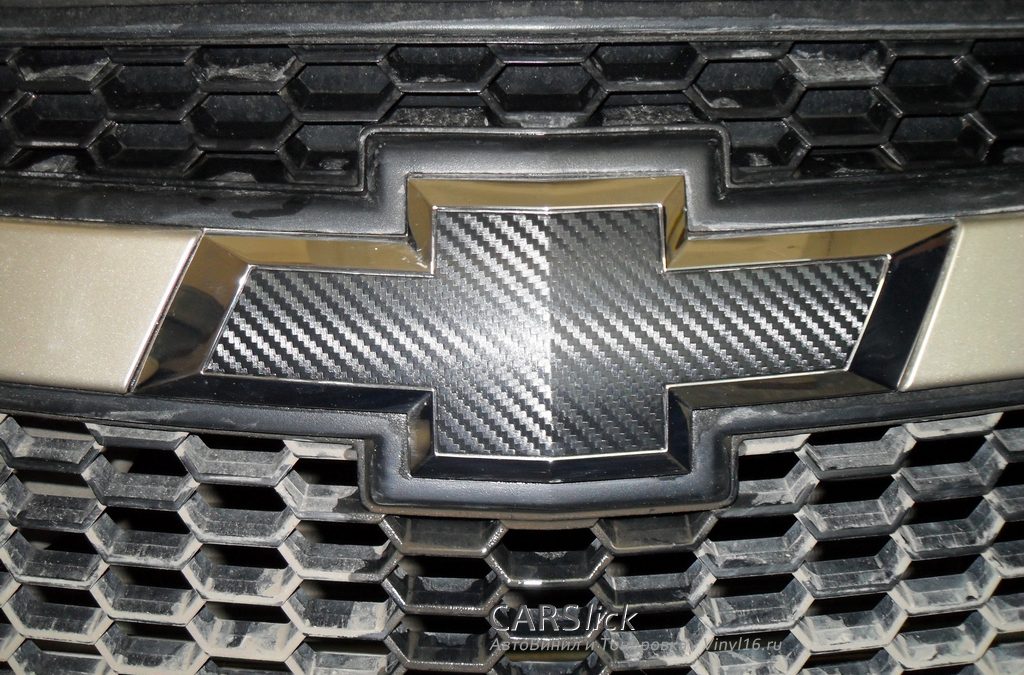Значок Chevrolet в карбон