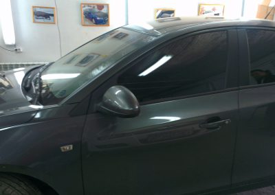 Тонировка стекол автомобиля Subaru Legacy и ВАЗ 2114 в Казани