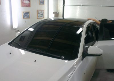Chevrolet Cruze — оклейка крыши авто черным глянцем — октябрь 2013