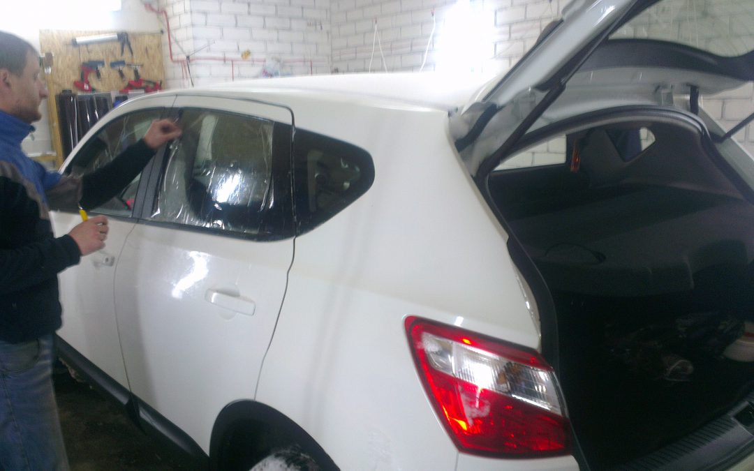 Nissan Qashqai — тонировка стекол автомобиля — декабрь 2013