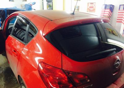 Opel Astra J — тонировка стекол авто