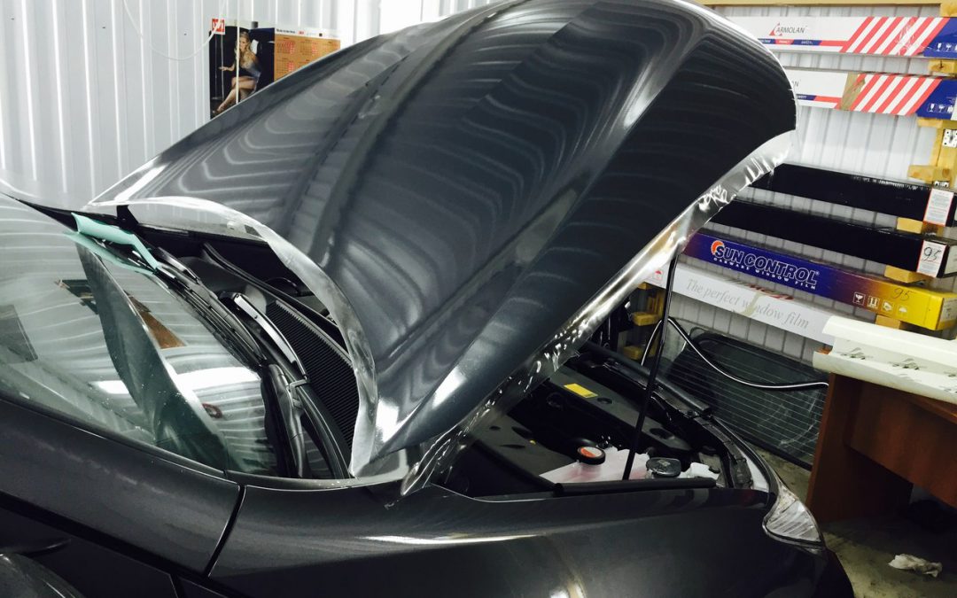 Бронирование кузова автомобиля Toyota RAV 4 и тонировка стекол