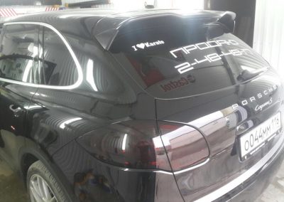 Тонировка задних стекол и тонировка задних фар на Porsche Cayenne