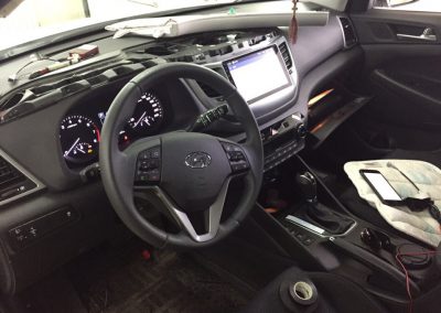 Установка автомагнитолы Android и камеры заднего вида на Hyundai Tucson