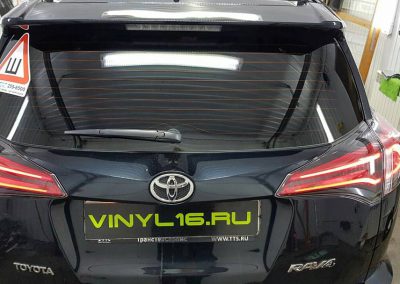 Тонировка задних стёкол плёнкой LLumar 95% — Toyota Rav4