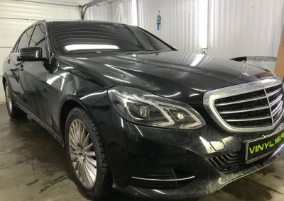 Тонировка стёкол плёнкой Johnson 95% — автомобиль Mercedes-Benz E250