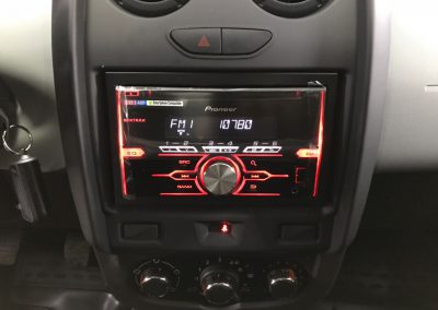 Установка сигнализации Starline A93 GSM/GPS , установка магнитолы и динамиков — Renault Duster