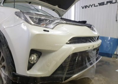Бронирование передний части полиуретановой плёнкой Hexis Bodyfence — Toyota Rav 4