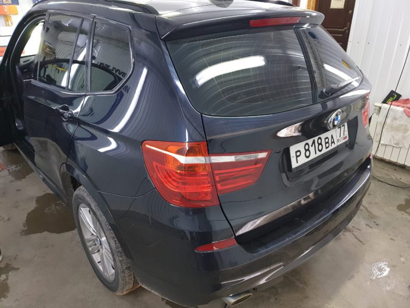 Автомобиль BMW X3 затонирован металлизированной плёнкой с отличной видимостью #ShadowGuard 95%