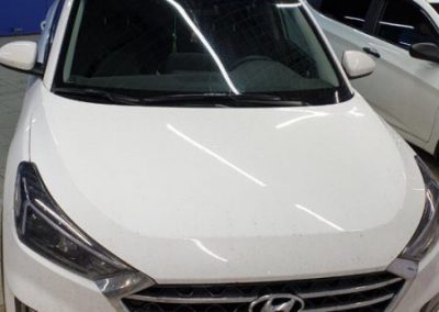 Hyundai Tucson — оклейка крыши автомобиля виниловой плёнкой KPMF