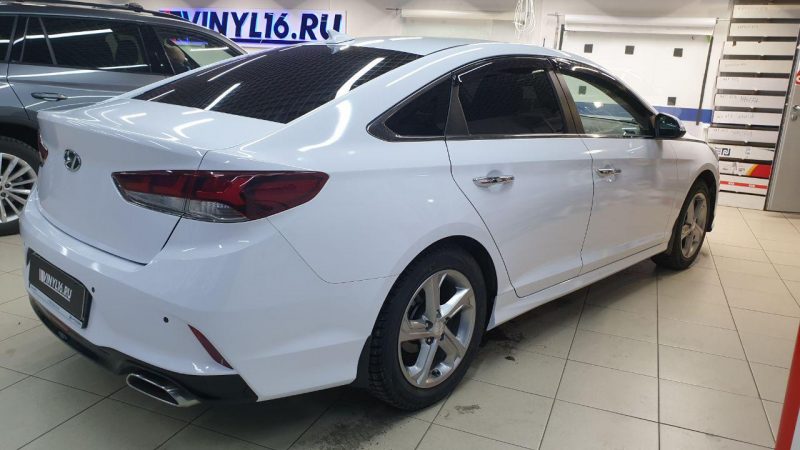 Hyundai Sonata — оклейка кузова автомобиля пленкой белый глянец