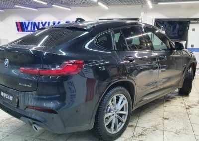 BMW X4 — тонировка боковых стекол автомобиля пленкой Global 80%