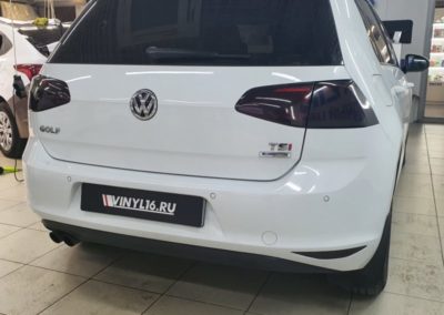 VW Golf — тонировка фонарей оракал темный