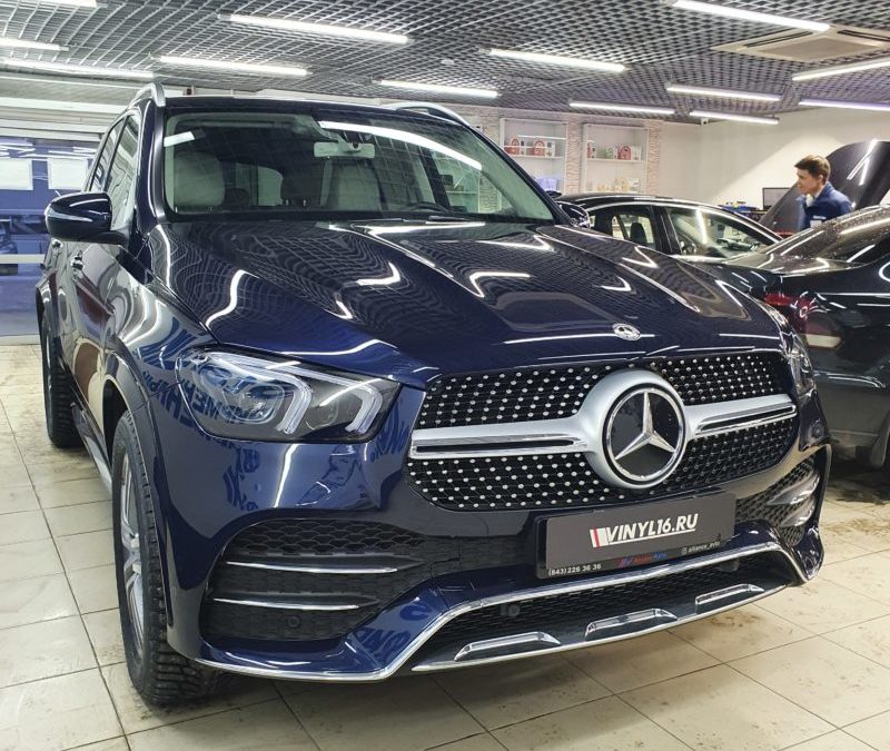 Mercedes GLE 300D — затонировали задние стекла премиальной пленкой LLumar 95