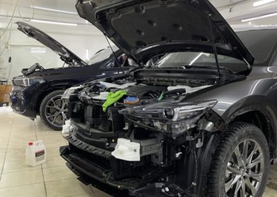 Комплексное бронирование полиуретановой пленкой кузова автомобиля Mazda CX-5