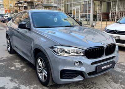 BMW X6 — оклейка кузова пленкой Nardo Grey, выполнили антихром и сделали бронирование