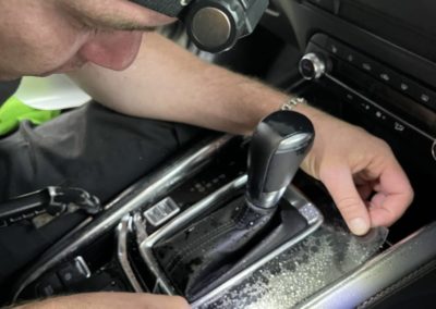Бронирование деталей интерьера и мониторов автомобиля Mazda CX-5