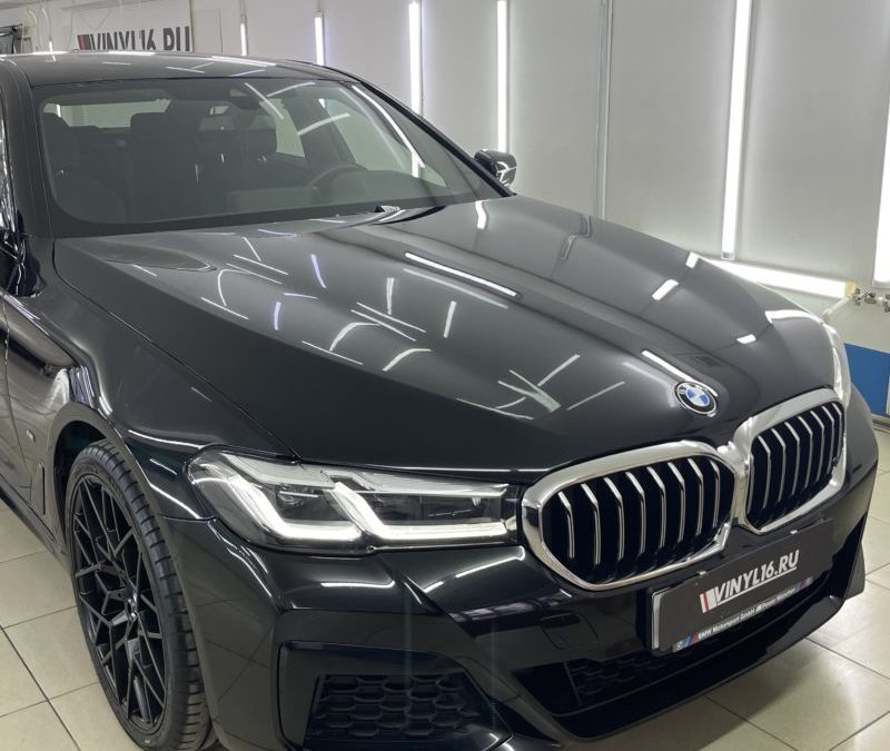 BMW 5 серии — полировка кузова и покрытие жидким стеклом в 1 слой