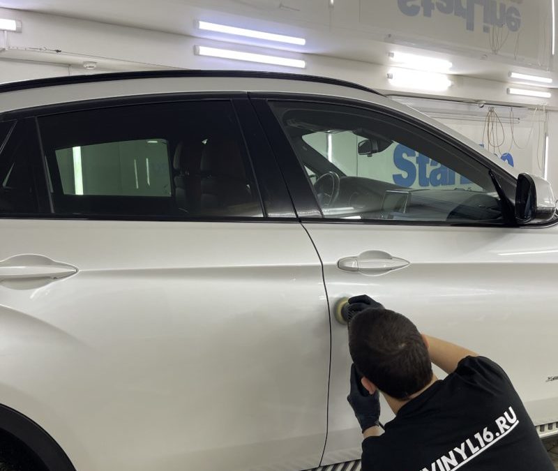 BMW X6 — полировка правой стороны