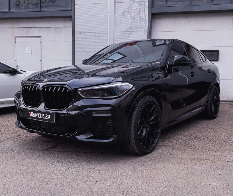 BMW X6 — перебронировали крыло автомобиля