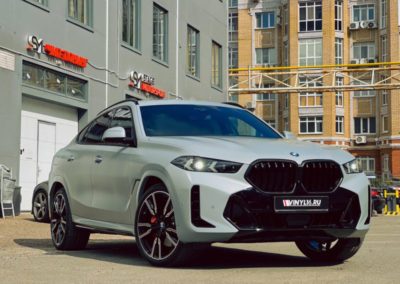 BMW X6 — бронирование кузова матовой полиуретановой пленкой