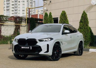 BMW X6 — полное бронирование автомобиля полиуретановой пленкой и многое другое