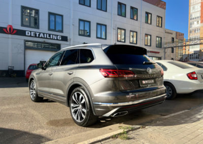 Volkswagen Touareg — комплексное бронирование зон риска кузова