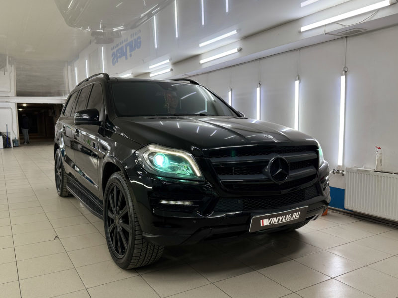 Mercedes GLS — тонировка передних стекол пленкой Ultravision 95% затемнения