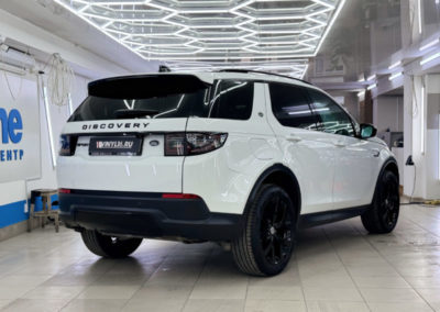 Land Rover Discovery Sport — комплексное бронирование кузова, бронирование лобового и антихром
