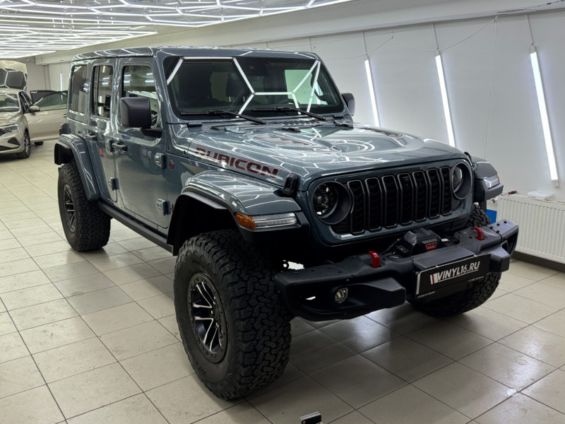 Jeep Wrangler — бронирование кузова полиуретановой пленкой и тонировка стекол
