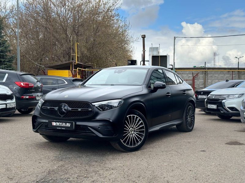 Mercedes GLC 300 — бронирование кузова матовой пленкой