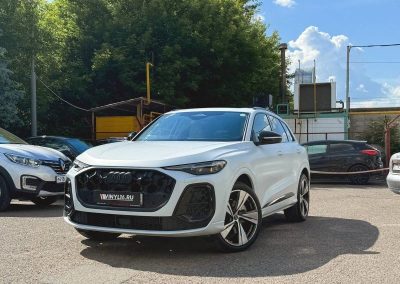 Audi Q5 — бронирование кузова матовой полиуретановой пленкой