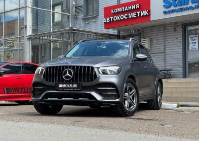 Оклейка Mercedes GLE 300D серой матовой полиуретановой плёнкой