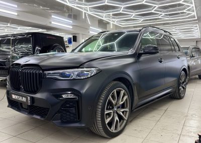 Бронирование лобового стекла автомобиля BMW