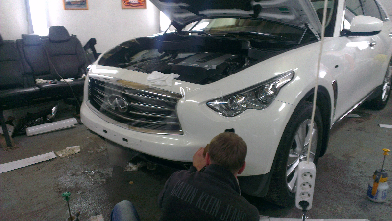 Фотография работы: Бронирование кузова автомобиля INFINITI FX 37 - сентябрь 2013