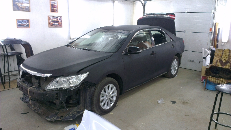 Фотография работы: Toyota Camry - оклейка авто черной алмазной крошкой, июнь 2013