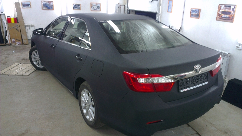 Фотография работы: Toyota Camry - оклейка авто черной алмазной крошкой, июнь 2013