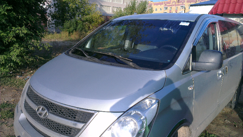 Фотография работы: ВАЗ 2114, 2112 и Hyundai Starex - оклейка автомобилей пленкой карбон 3D - сентябрь 2013
